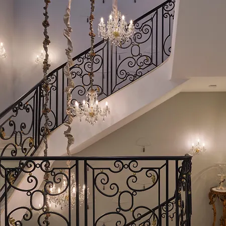 Palace Elisabeth, Hvar Heritage - The Leading Of The World هفار