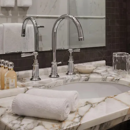 Hotel Palace Elisabeth Hvar - The Leading Of The World