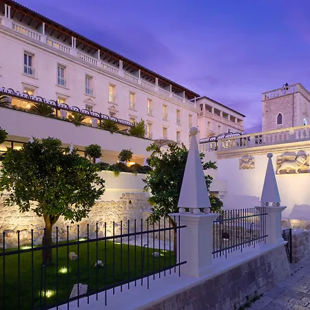 Hotel Palace Elisabeth Hvar - The Leading Of The World