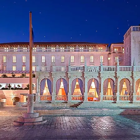 Palace Elisabeth Hvar - The Leading Of The World